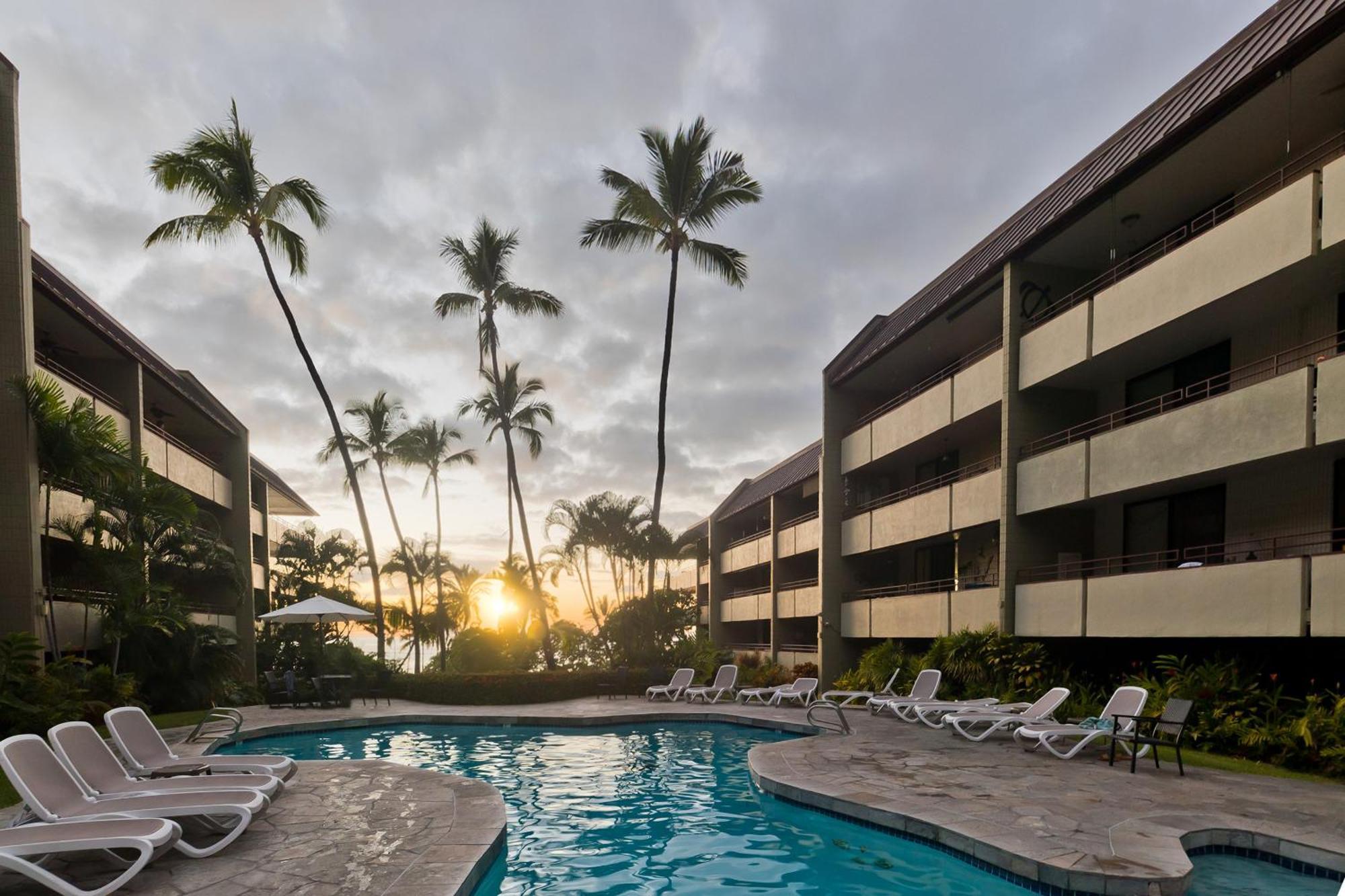 Family Getaway - Lava Room At Magic Sands Beach Kailua-Kona Exterior foto